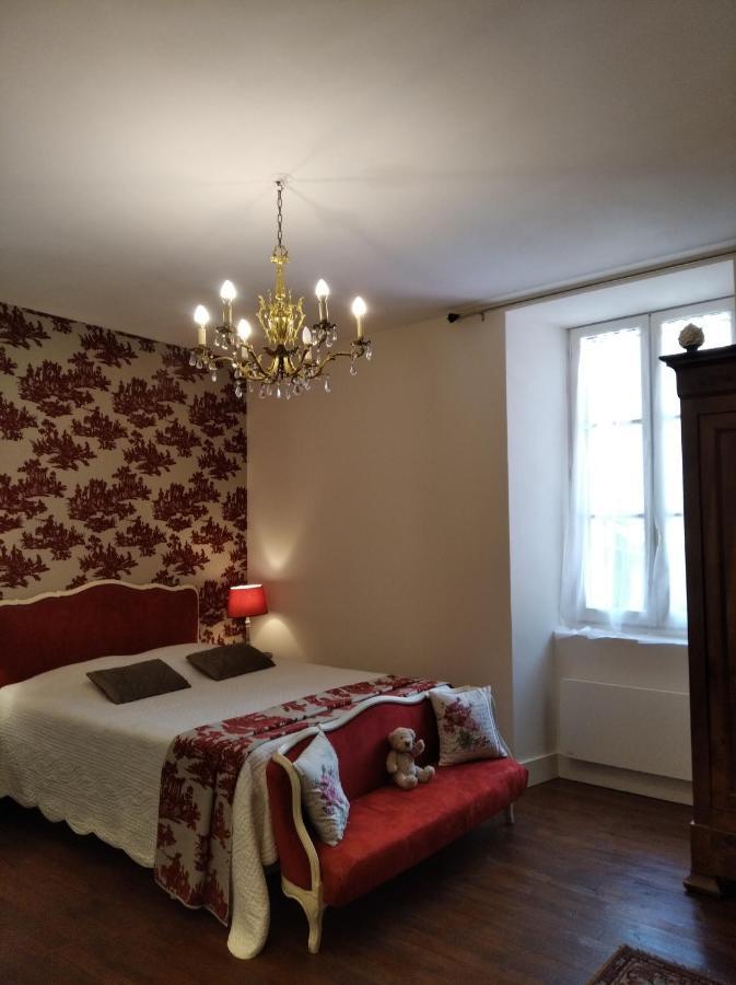 Le Logis De Saint Cyr Aparthotel Issoudun Exterior foto